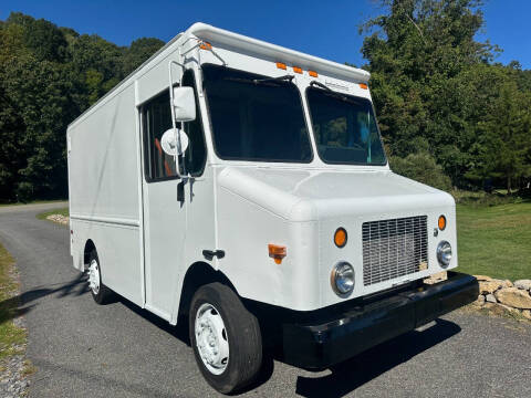 2004 Freightliner MT45 Chassis for sale at Lafayette Trucks and Cars in Lafayette NJ