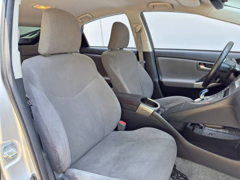 2014 Toyota Prius Plug-in Hybrid