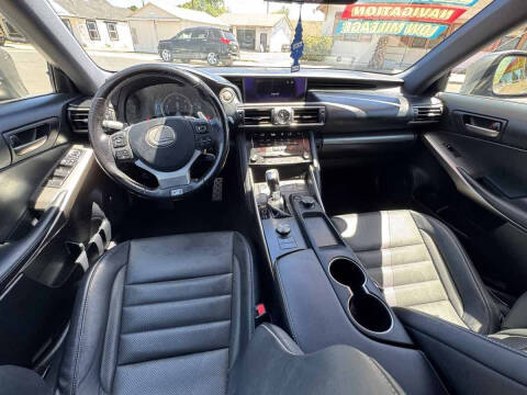 2017 Lexus IS 200t