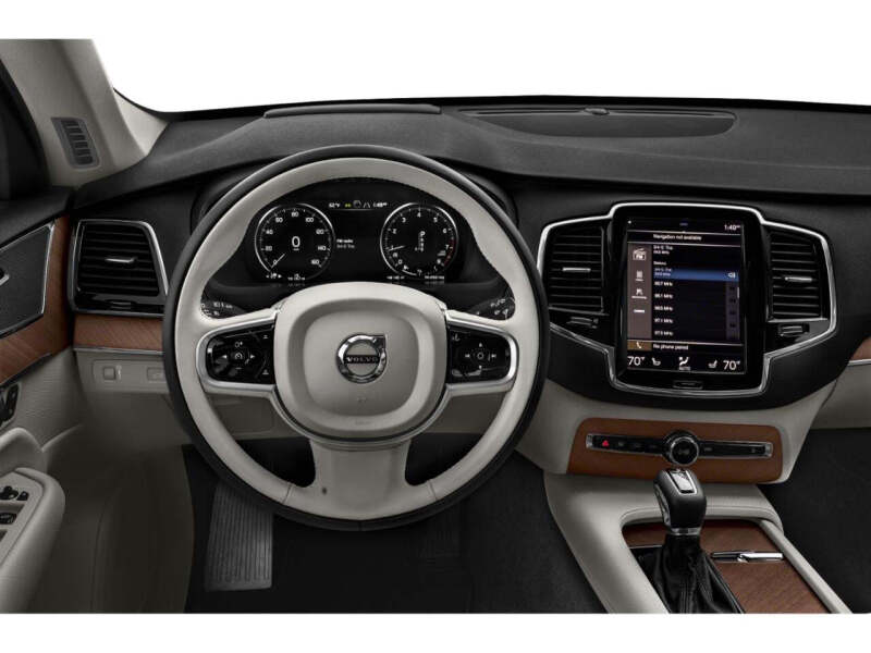 2022 Volvo XC90 T6 Inscription 7-Passenger