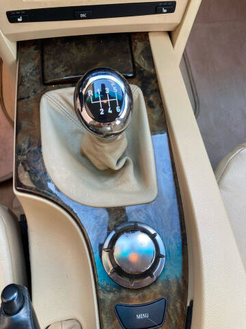 2004 BMW 5 Series 525i