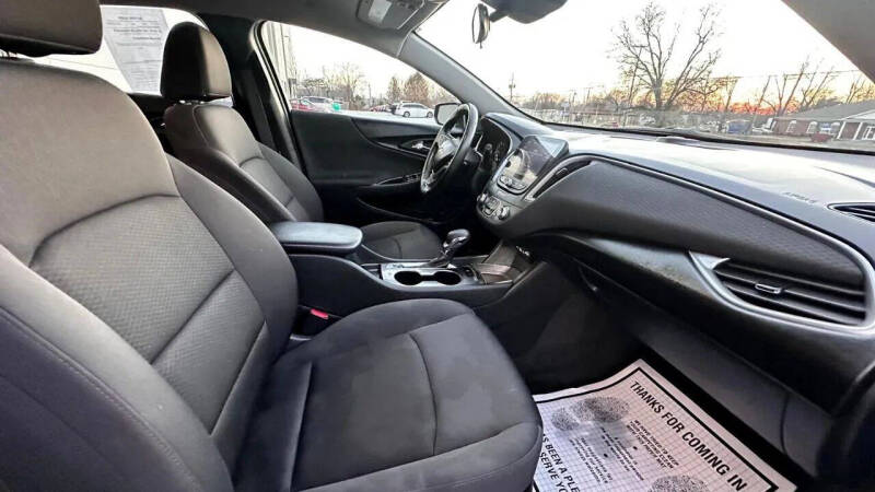 2023 Chevrolet Malibu RS