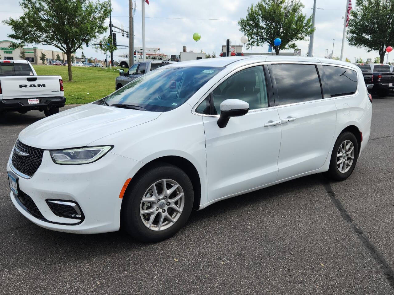 2023 Chrysler Pacifica for sale at Victoria Auto Sales in Victoria, MN