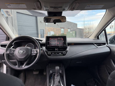 2022 Toyota Corolla LE