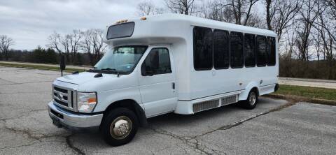 2008 Ford E-450 Shuttle Bus  for sale at Allied Fleet Sales in Saint Louis MO