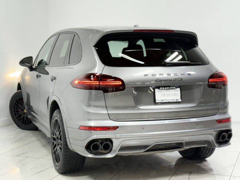 2016 Porsche Cayenne GTS