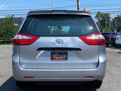 2018 Toyota Sienna L 7-Passenger