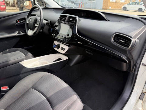 2017 Toyota Prius Three