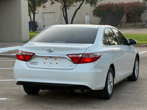 2017 Toyota Camry LE