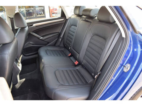 2017 Volkswagen Passat 1.8T SEL Premium