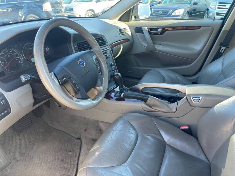 2005 Volvo XC70