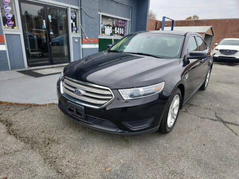 2018 Ford Taurus SE