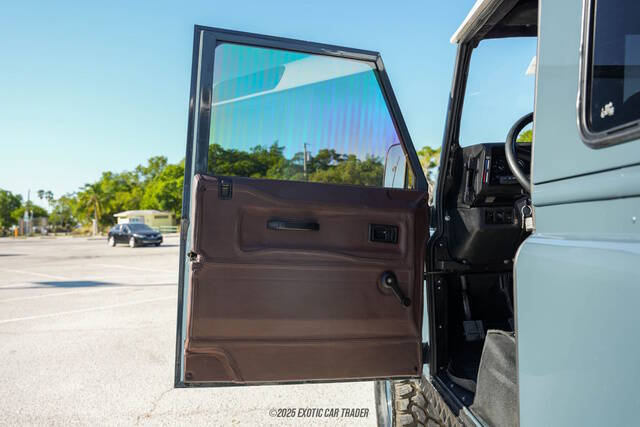 1991 Land Rover Defender