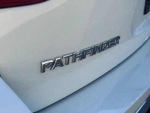 2018 Nissan Pathfinder Platinum