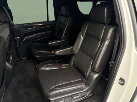 2022 Cadillac Escalade ESV Luxury