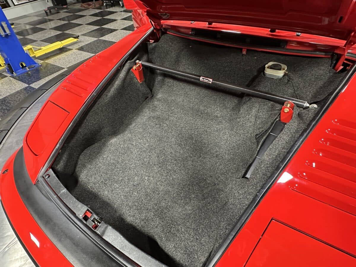 1985 Porsche 930 32