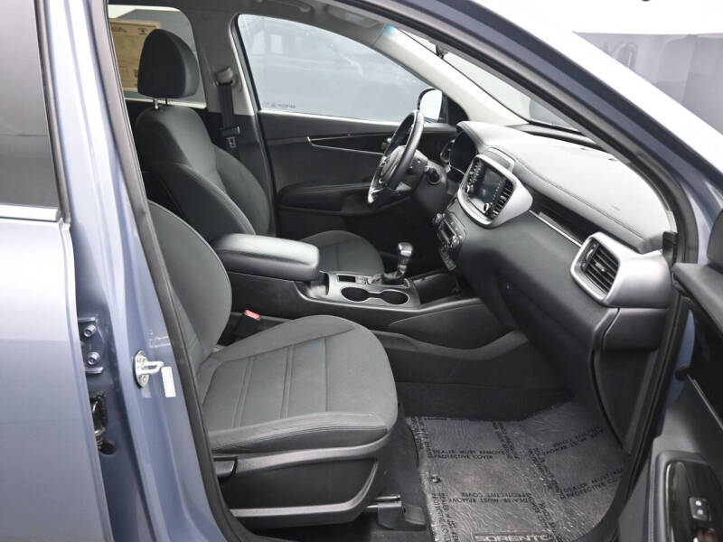 2020 Kia Sorento S V6