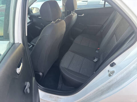 2018 Kia Rio 5-Door LX