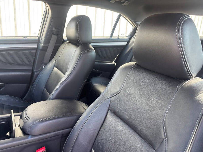 2014 Ford Taurus SEL