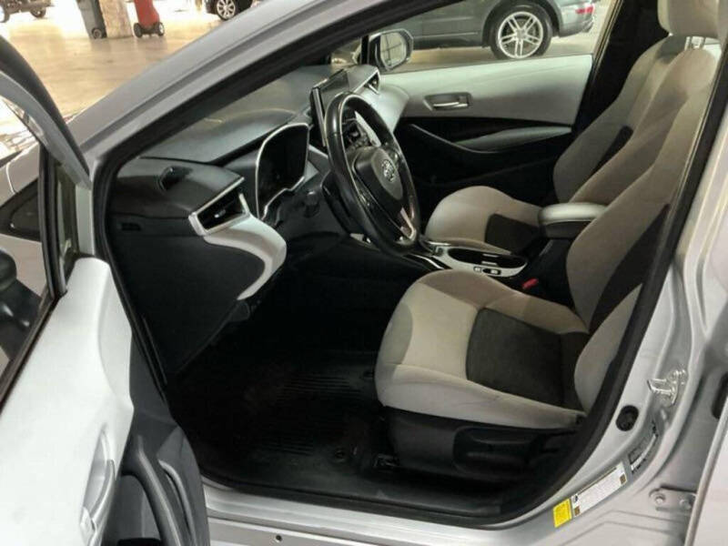 2024 Toyota Corolla Hatchback SE