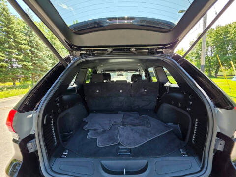 2018 Jeep Grand Cherokee Laredo E