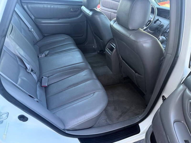 2003 Toyota Avalon XLS