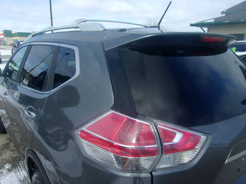 2016 Nissan Rogue SV