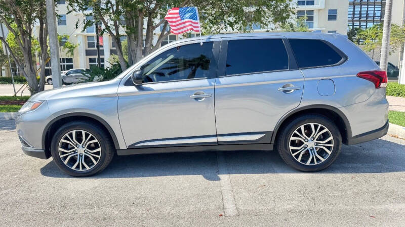 2018 Mitsubishi Outlander ES