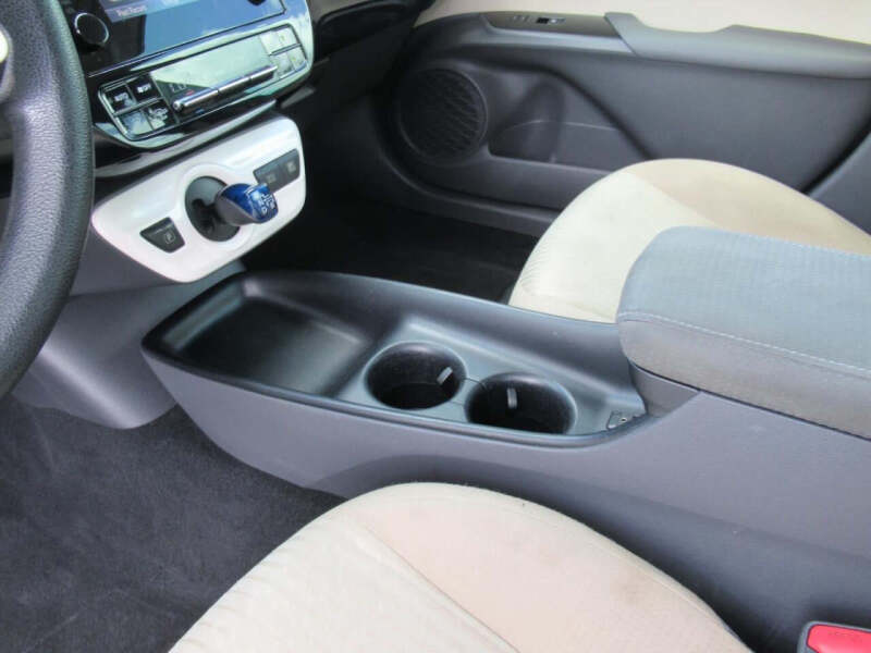 2016 Toyota Prius Four