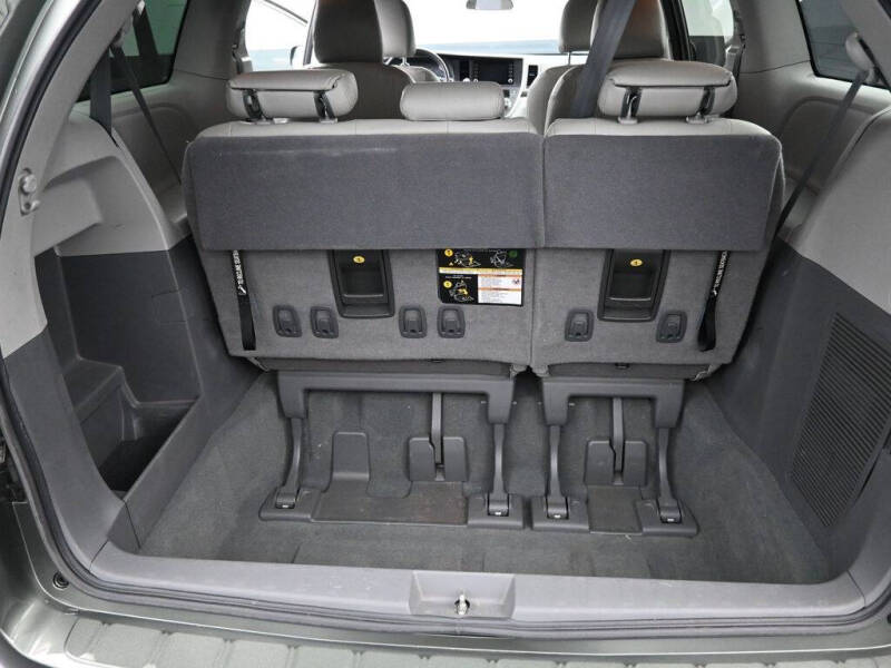 2020 Toyota Sienna L 7-Passenger