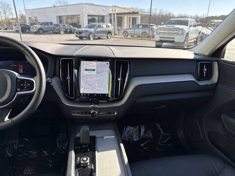 2025 Volvo XC60 B5 Plus Dark Theme