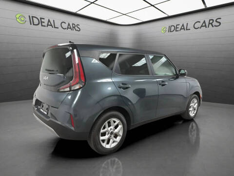 2023 Kia Soul LX