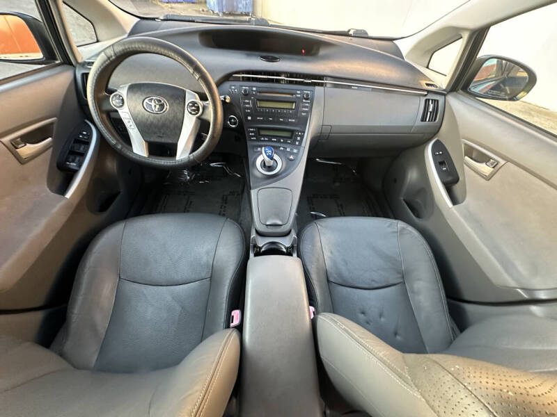2010 Toyota Prius II