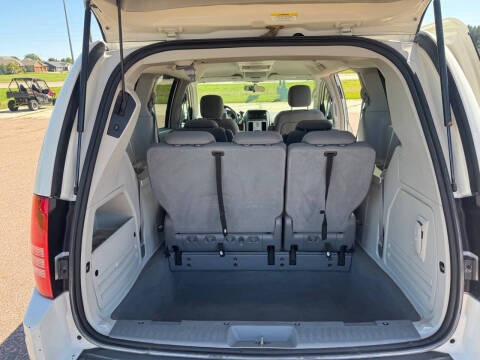 2010 Chrysler Town and Country Touring