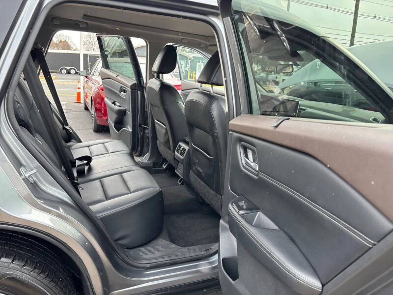 2022 Nissan Rogue SV