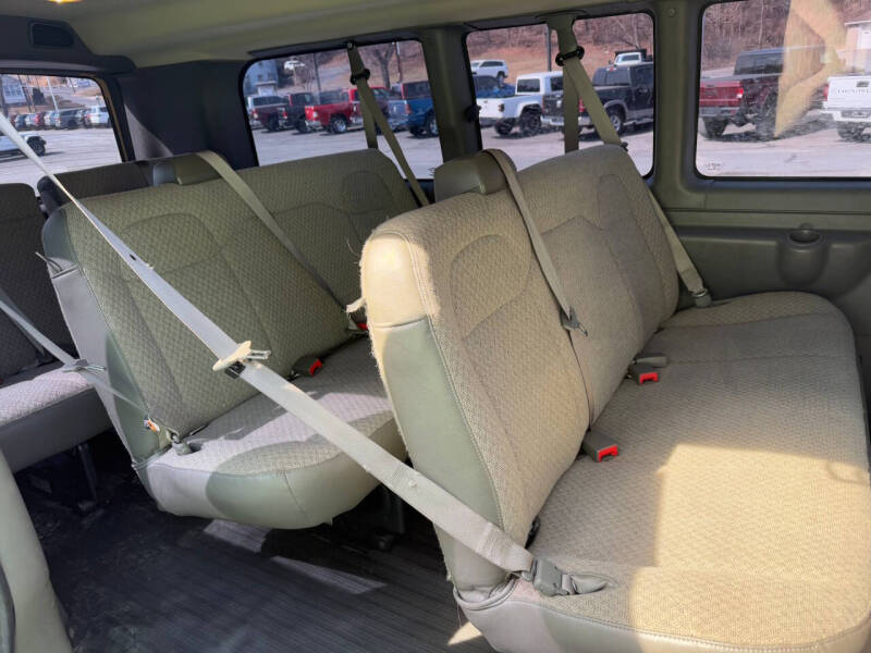 2022 Chevrolet Express 3500