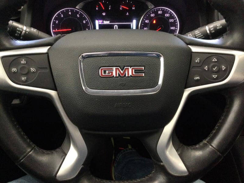 2017 GMC Acadia SLT-1