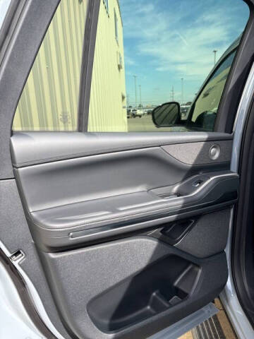 2025 Lincoln Navigator L Reserve