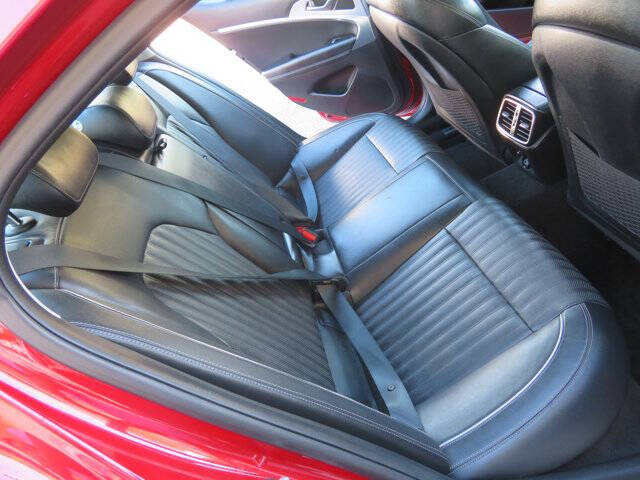 2019 Genesis G70