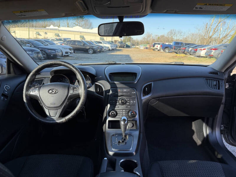 2012 Hyundai Genesis Coupe 2.0T