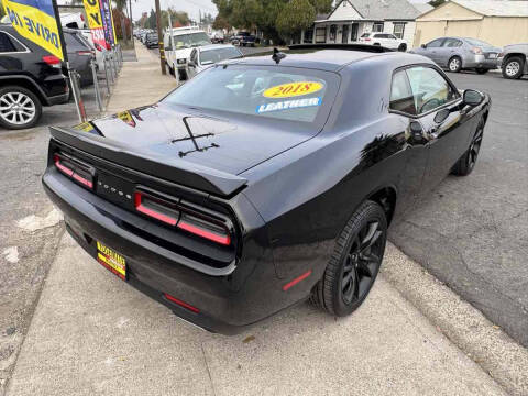 2018 Dodge Challenger SXT Plus