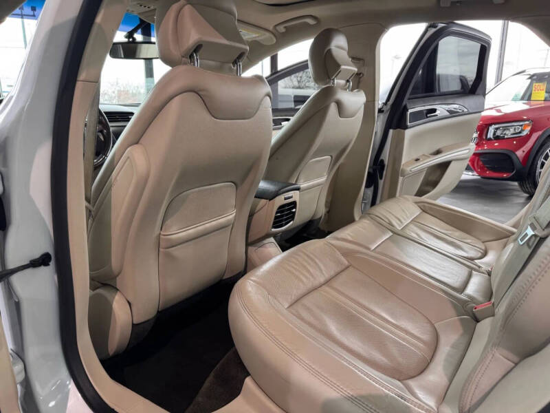 2016 Lincoln MKZ