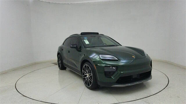 2025 Porsche Macan 4S Electric