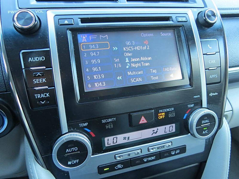 2014 Toyota Camry Hybrid XLE