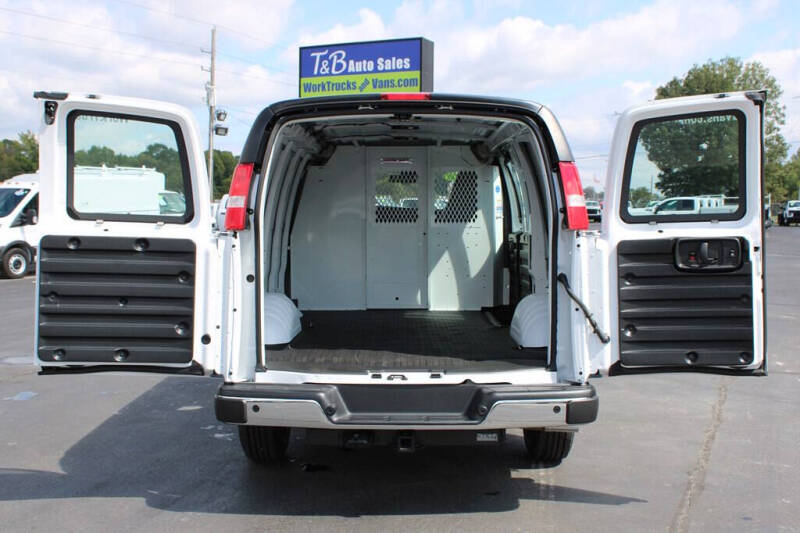 2024 Chevrolet Express 2500