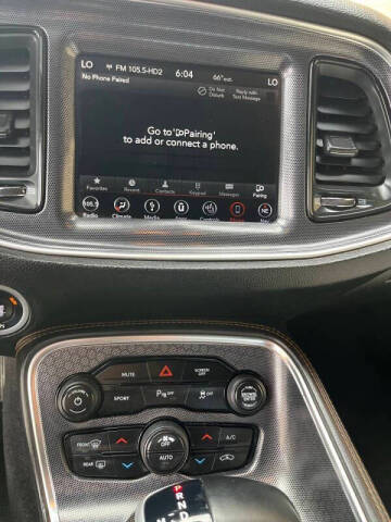2018 Dodge Challenger SXT Plus