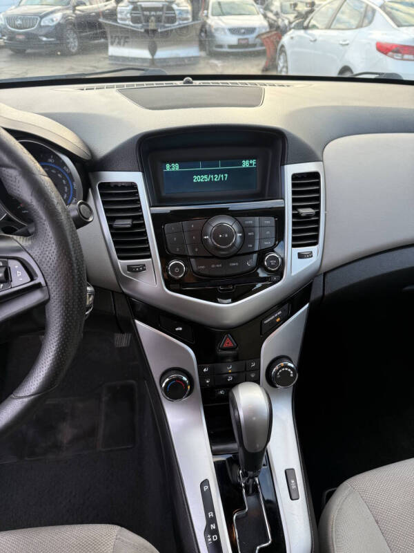 2015 Chevrolet Cruze 1LT Auto