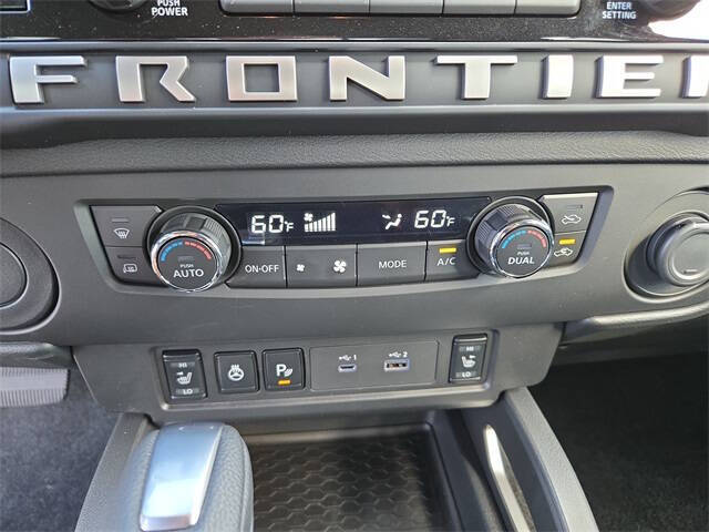 2025 Nissan Frontier SV