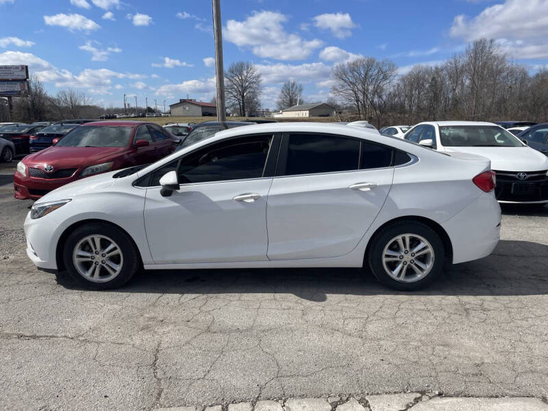 2017 Chevrolet Cruze LT Auto