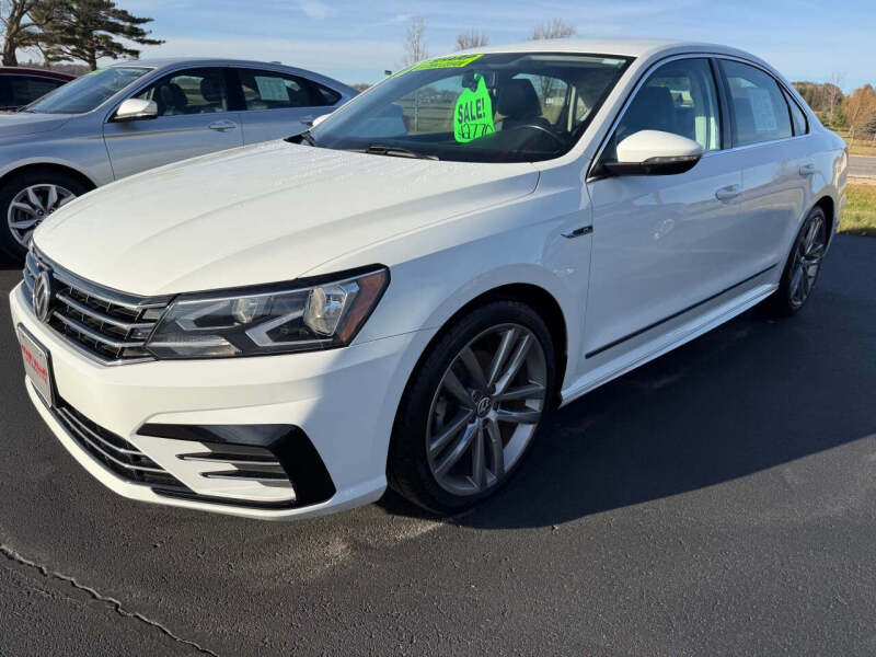 2017 Volkswagen Passat 1.8T R-Line